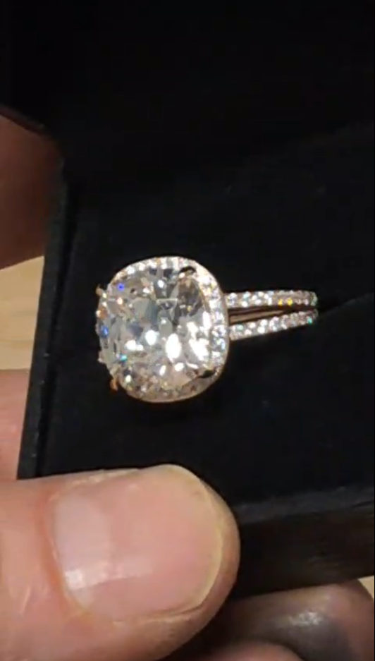 Taille de pierre de centre, jeu à la française